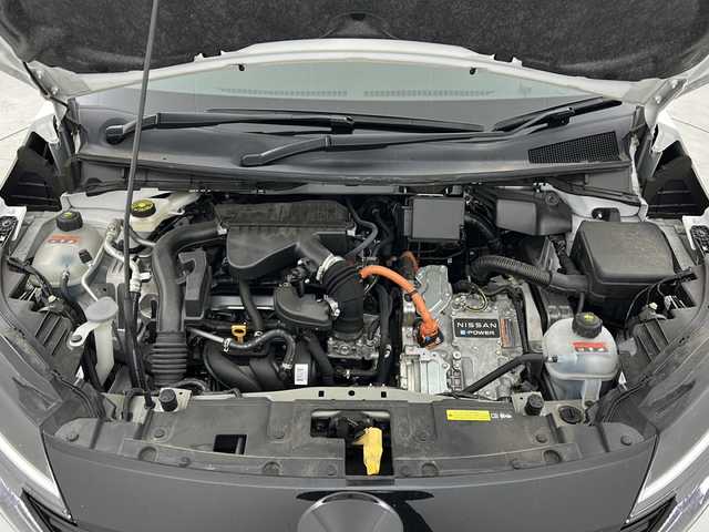 日産 オーラ G レザーエディション 宮城県 2021(令3)年 7.5万km ピュアホワイトパール BOSEスピーカーシステム/プロパイロット/デジタルインナーミラー/アラウンドビューモニター/エマージェンシーブレーキ/ブラインドスポットモニター/ソナー(F.R)/純正9型ナビ/・BT.USB.HDMI.AppleCarPlay/フルセグTV/純正ドライブレコーダー/ビルトインETC/レザーシート/スマートキー×2/プッシュスタート/ステアリングスイッチ/純正フロアマッド/純正アルミホイール/社外アルミホイール積込み/(185/65/R15)