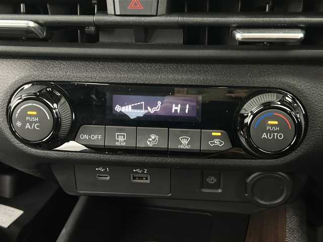 日産 オーラ G レザーエディション 宮城県 2021(令3)年 7.5万km ピュアホワイトパール BOSEスピーカーシステム/プロパイロット/デジタルインナーミラー/アラウンドビューモニター/エマージェンシーブレーキ/ブラインドスポットモニター/ソナー(F.R)/純正9型ナビ/・BT.USB.HDMI.AppleCarPlay/フルセグTV/純正ドライブレコーダー/ビルトインETC/レザーシート/スマートキー×2/プッシュスタート/ステアリングスイッチ/純正フロアマッド/純正アルミホイール/社外アルミホイール積込み/(185/65/R15)