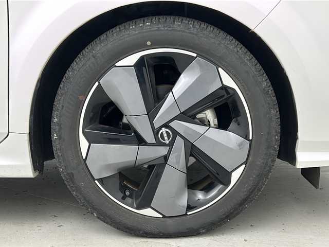 日産 オーラ G レザーエディション 宮城県 2021(令3)年 7.5万km ピュアホワイトパール BOSEスピーカーシステム/プロパイロット/デジタルインナーミラー/アラウンドビューモニター/エマージェンシーブレーキ/ブラインドスポットモニター/ソナー(F.R)/純正9型ナビ/・BT.USB.HDMI.AppleCarPlay/フルセグTV/純正ドライブレコーダー/ビルトインETC/レザーシート/スマートキー×2/プッシュスタート/ステアリングスイッチ/純正フロアマッド/純正アルミホイール/社外アルミホイール積込み/(185/65/R15)