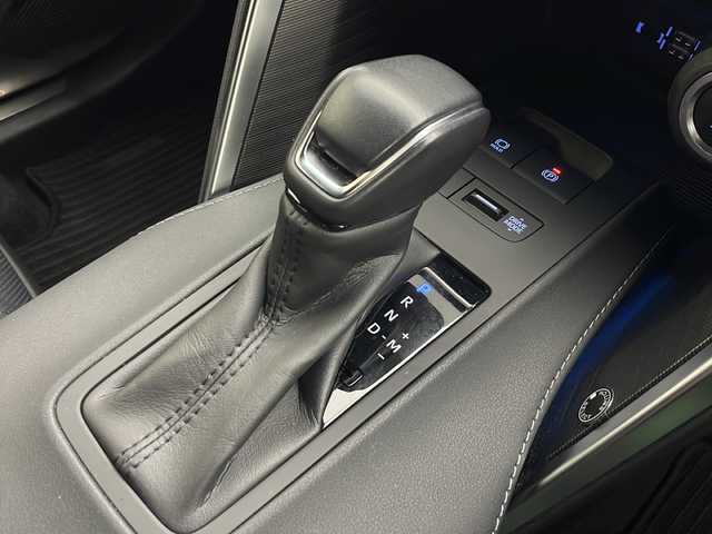 トヨタ ハリアー Z レザーパッケージ 秋田県 2020(令2)年 2万km プレシャスブラックパール ４WD/純正メモリナビ(Bluetooth/フルセグ)/全方位カメラ/ETC2.0/クルーズコントロール/純正AW/前後コーナーセンサー/前席パワーシート/前席エアシート/前席シートヒーター/デジタルインナーミラー/パノラマミックビューモニター/ヘッドアップディスプレイ/パワーバックドア/JBLサウンドシステム/ITSコネクト/衝突被害軽減システム/LEDヘッドライト/スペアキー