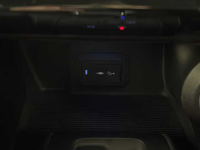 トヨタ ハリアー Z レザーパッケージ 秋田県 2020(令2)年 2万km プレシャスブラックパール ４WD/純正メモリナビ(Bluetooth/フルセグ)/全方位カメラ/ETC2.0/クルーズコントロール/純正AW/前後コーナーセンサー/前席パワーシート/前席エアシート/前席シートヒーター/デジタルインナーミラー/パノラマミックビューモニター/ヘッドアップディスプレイ/パワーバックドア/JBLサウンドシステム/ITSコネクト/衝突被害軽減システム/LEDヘッドライト/スペアキー