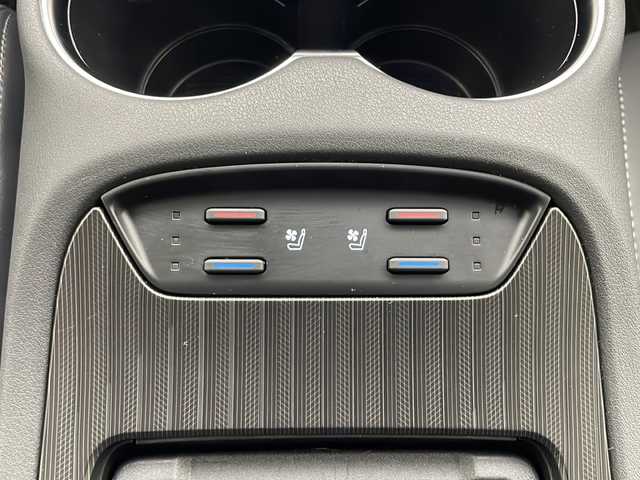 トヨタ ハリアー Z レザーパッケージ 秋田県 2020(令2)年 2万km プレシャスブラックパール ４WD/純正メモリナビ(Bluetooth/フルセグ)/全方位カメラ/ETC2.0/クルーズコントロール/純正AW/前後コーナーセンサー/前席パワーシート/前席エアシート/前席シートヒーター/デジタルインナーミラー/パノラマミックビューモニター/ヘッドアップディスプレイ/パワーバックドア/JBLサウンドシステム/ITSコネクト/衝突被害軽減システム/LEDヘッドライト/スペアキー