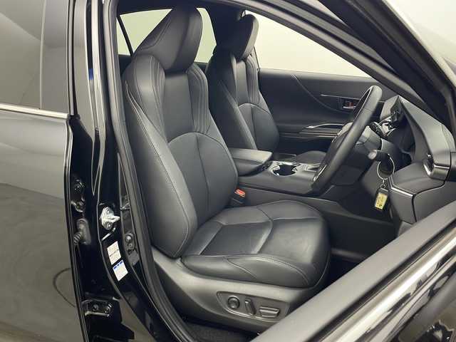 トヨタ ハリアー Z レザーパッケージ 秋田県 2020(令2)年 2万km プレシャスブラックパール ４WD/純正メモリナビ(Bluetooth/フルセグ)/全方位カメラ/ETC2.0/クルーズコントロール/純正AW/前後コーナーセンサー/前席パワーシート/前席エアシート/前席シートヒーター/デジタルインナーミラー/パノラマミックビューモニター/ヘッドアップディスプレイ/パワーバックドア/JBLサウンドシステム/ITSコネクト/衝突被害軽減システム/LEDヘッドライト/スペアキー