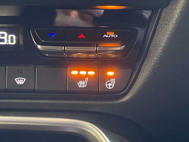 マツダ ＣＸ－６０ XD Sパッケージ 愛知県 2023(令5)年 2.4万km ロジウムホワイトプレミアムメタリック 純正12.4型ナビ SDカードなし/全方位カメラ/レーダークルーズコントロール/シートヒーター/バックカメラ/パワーシート/ヘッドアップディスプレイ/コーナーセンサー/純正アルミホイール/ブラインドスポットモニター/LEDヘッドライト/パドルシフト/ステアリングヒーター/オートマチックハイビーム/ドライブレコーダー/ETC/ワイヤレス充電機/衝突軽減システム/フルセグ/Bluetooth/ステアリングスイッチ/スマートキー/プッシュスタート