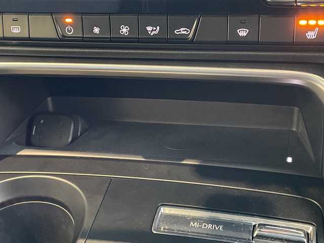 マツダ ＣＸ－６０ XD Sパッケージ 愛知県 2023(令5)年 2.4万km ロジウムホワイトプレミアムメタリック 純正12.4型ナビ SDカードなし/全方位カメラ/レーダークルーズコントロール/シートヒーター/バックカメラ/パワーシート/ヘッドアップディスプレイ/コーナーセンサー/純正アルミホイール/ブラインドスポットモニター/LEDヘッドライト/パドルシフト/ステアリングヒーター/オートマチックハイビーム/ドライブレコーダー/ETC/ワイヤレス充電機/衝突軽減システム/フルセグ/Bluetooth/ステアリングスイッチ/スマートキー/プッシュスタート