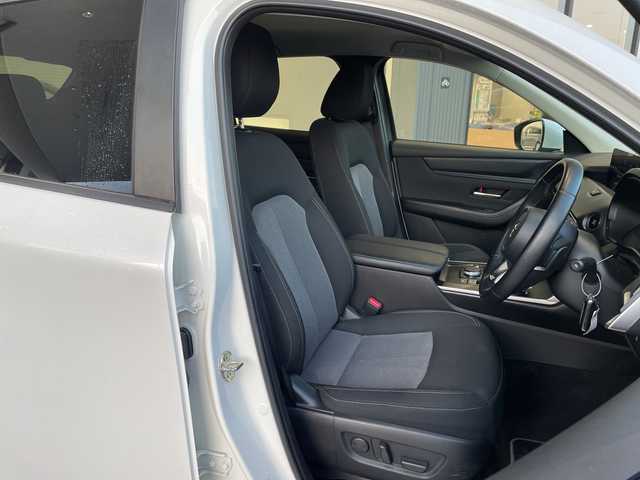 マツダ ＣＸ－６０ XD Sパッケージ 愛知県 2023(令5)年 2.4万km ロジウムホワイトプレミアムメタリック 純正12.4型ナビ SDカードなし/全方位カメラ/レーダークルーズコントロール/シートヒーター/バックカメラ/パワーシート/ヘッドアップディスプレイ/コーナーセンサー/純正アルミホイール/ブラインドスポットモニター/LEDヘッドライト/パドルシフト/ステアリングヒーター/オートマチックハイビーム/ドライブレコーダー/ETC/ワイヤレス充電機/衝突軽減システム/フルセグ/Bluetooth/ステアリングスイッチ/スマートキー/プッシュスタート