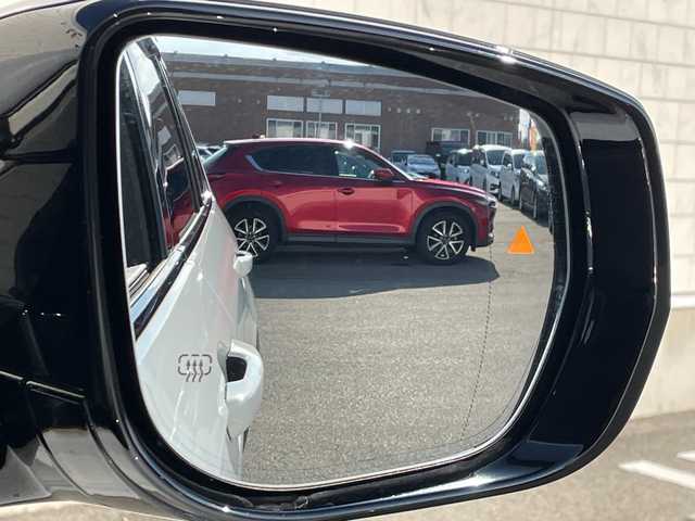 クライスラー・ジープ ジープ グランドチェロキーＬ リミテッド 山形県 2023(令5)年 1.7万km ブライトホワイト 禁煙車/4WD/純正10.1型ディスプレイナビ(AM/FM/TV/BT/Apple CarPlay)/地デジ/ALPINEサウンドシステム/セレクテレインシステム(ROCK/SAND/MUD/SNOW/AUTO/SPORT)/衝突被害軽減ブレーキ/アダプティブクルーズコントロール/前面衝突警報/アクティブレーンマネジメント/交差点衝突回避支援機能/パーキングアシスト/ブラインドスポットモニター/サラウンドビューカメラ/衝突感知オートロック解除・室内灯点灯機能/タイヤプレッシャーモニタリングシステム/レインブレーキサポート/ヘッドアップディスプレイ/パワーバックドア/ブラインドスポットモニター/アクティブノイズコントロールシステム/ヒルスタートアシスト/ヒルディセントコントロール/オフロードインフォメーションページ/オートブレーキホールド/エレクトロニックパーキングブレーキ/115Vアクセサリー電源アウトレット/ヒーテッドドアミラー/ステアリングヒーター/合成皮革シート/シートヒーター(1.2列目)/エアシート(D/N席)/スペアキー1本/純正AW18インチスタッドレス積込/ETC2.0