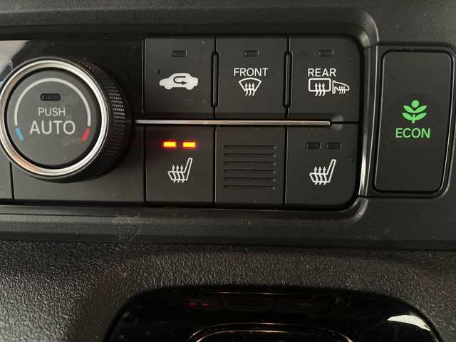 ホンダ Ｎ ＢＯＸ カスタム ターボ 長野県 2023(令5)年 2.9万km クリスタルブラックパール 4WD/純正メモリナビ/（フルセグTV＆CD＆DVD＆SD＆BL＆AppleCarPlay＆AndroidAuto）/バックカメラ/両側パワースライドドア/ターボ/ホンダセンシング/・クルーズコントロール（追従あり）/・衝突被害軽減ブレーキ/・レーンキープアシスト/・クリアランスソナー/ドライブレコーダー（前後）/パドルシフト/シートヒーター（前席）/2列目サンシェード/コンビニフック付きシートバックテーブル（D席、助手席）/電動パーキングブレーキ/ブレーキホールド/LEDヘッドライト/オートマチックハイビーム/オートライト/15インチ純正アルミホイール/純正フロアマット/ドアバイザー/スマートキー