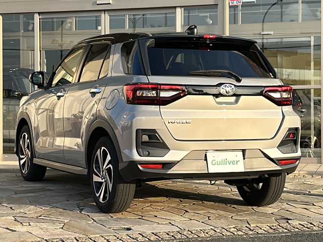 トヨタ ライズ Z 静岡県 2022(令4)年 7.6万km グレーⅡ 純正オーディオ/・ラジオ/フルセグTV/・Bluetooth/USB/HDMI/・Apple Carplay/Android Auto/主要装備/・レーダークルーズコントロール　/・ドライブレコーダー　/・ＥＴＣ　/・全方位カメラ　/・シートヒーター　/・ステアリングリモコン　/・ホールド　/・ＢＳＭ　/・オートハイビーム　/・オートライト　/・ＬＥＤヘッドライト/・コーナーセンサー/・純正アルミホイール/・純正フロアマット/・レーンキープアシスト/・盗難防止装置/・プッシュスタート/・スマートキー/・MTモード付き