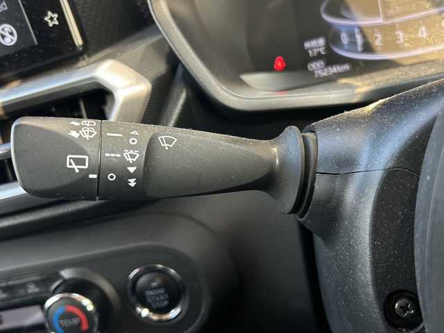 トヨタ ライズ Z 静岡県 2022(令4)年 7.6万km グレーⅡ 純正オーディオ/・ラジオ/フルセグTV/・Bluetooth/USB/HDMI/・Apple Carplay/Android Auto/主要装備/・レーダークルーズコントロール　/・ドライブレコーダー　/・ＥＴＣ　/・全方位カメラ　/・シートヒーター　/・ステアリングリモコン　/・ホールド　/・ＢＳＭ　/・オートハイビーム　/・オートライト　/・ＬＥＤヘッドライト/・コーナーセンサー/・純正アルミホイール/・純正フロアマット/・レーンキープアシスト/・盗難防止装置/・プッシュスタート/・スマートキー/・MTモード付き