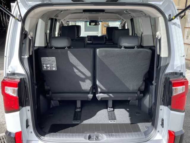 三菱 デリカＤ：５ シャモニー 栃木県 2025(令7)年 0.1千km 白Ⅱ AIS検査済み/【2506028454】/純正アルパインナビ/12.8型フリップダウンモニター/フルセグ/全方位カメラ/ステアリングリモコン/両側パワースライドドア/パワーバックドア/ステアリングヒーター/レーダークルーズ/前席シートヒーター/ハーフレザーシート/パドルシフト/ブラインドスポットモニター/アイドリングストップ/ウィンカーミラー/運転席パワーシート/AC100V電源/スマートキー/ナイトロパワー　M7ファランクス（社外）/TOYOオープンカントリーR/T　（社外）/Bratオリジナルリフトアップキット（社外）/MADLYS　フロントグリル（社外）/MADLYS　ブルバー（社外）/MADLYS　フェンダープロテクター（社外）/ヘッドライトシャドウシート（社外）/ルーフラック（社外）/社外パーツ取付有