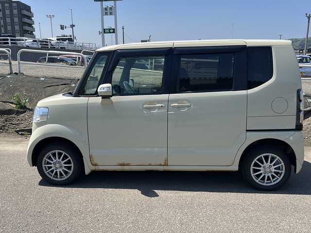 ホンダ Ｎ ＢＯＸ G Lパッケージ 新潟県 2013(平25)年 5.9万km ヒダマリアイボリーパール 純正ギャザーズナビ（CD・DVD・BT・TV）/ETC/バックカメラ/片側パワースライドドア/プッシュスタート/コーナーセンサー/ドアバイザー/コーナーセンサー/ミラーウインカー/スマートキー