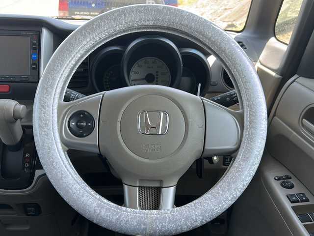 ホンダ Ｎ ＢＯＸ G Lパッケージ 新潟県 2013(平25)年 5.9万km ヒダマリアイボリーパール 純正ギャザーズナビ（CD・DVD・BT・TV）/ETC/バックカメラ/片側パワースライドドア/プッシュスタート/コーナーセンサー/ドアバイザー/コーナーセンサー/ミラーウインカー/スマートキー