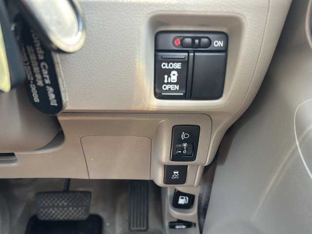 ホンダ Ｎ ＢＯＸ G Lパッケージ 新潟県 2013(平25)年 5.9万km ヒダマリアイボリーパール 純正ギャザーズナビ（CD・DVD・BT・TV）/ETC/バックカメラ/片側パワースライドドア/プッシュスタート/コーナーセンサー/ドアバイザー/コーナーセンサー/ミラーウインカー/スマートキー