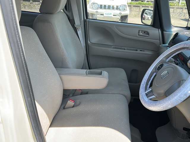 ホンダ Ｎ ＢＯＸ G Lパッケージ 新潟県 2013(平25)年 5.9万km ヒダマリアイボリーパール 純正ギャザーズナビ（CD・DVD・BT・TV）/ETC/バックカメラ/片側パワースライドドア/プッシュスタート/コーナーセンサー/ドアバイザー/コーナーセンサー/ミラーウインカー/スマートキー