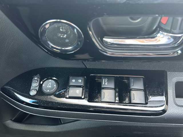 ホンダ Ｎ ＢＯＸ カスタム L 岐阜県 2021(令3)年 2.5万km プラチナホワイトパール /純正メモリナビ(VXM-194VFi)/(フルセグTV/BT/DVD/DISC/FM/AM/USB/SD)//ホンダセンシング/(アダプティブクルーズコントロール)/(車線維持支援システム)/(衝突軽減ブレーキ)/(誤発進抑制機能)/(後方誤発進抑制機能)/(歩行者事故低減ステアリング)/(路外逸脱抑制機能)/(先行車発進お知らせ機能)/(標識認識機能)/(オートハイビーム)//ビルトインETC//両側パワースライドドア//シートヒーター//2.5AUSBジャック(充電専用)×2//スペアキー×1//後方視角支援ミラー//純正フロアマット//保証書//取説
