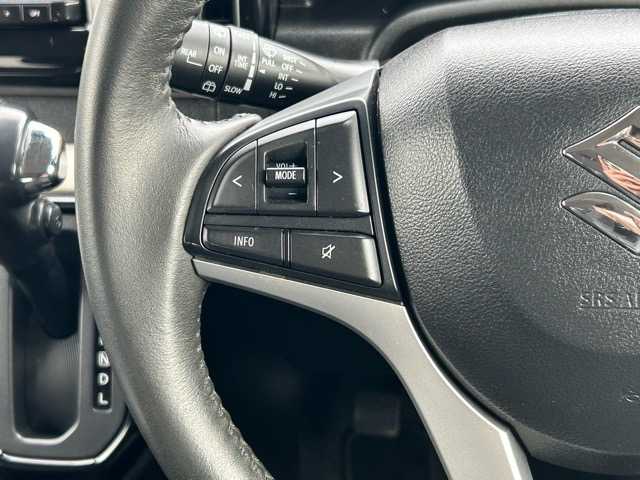 スズキ ソリオ HV MZ 千葉県 2023(令5)年 1.7万km スターシルバーメタリック 純正SDナビ/フルセグテレビ/Bluetooth接続/CD/DVD再生/バックカメラ/両側パワースライドドア/ヘッドアップディスプレイ/衝突被害軽減システム/レーンキープアシスト/ステアリングスイッチ/スマートキー/プッシュスタート/前後ドライブレコーダー/ドアバイザー/純正１５インチアルミホイール/純正フロアマット/プッシュスタート/スマートキー/オートエアコン/ドアバイザー/LEDヘッドライト/オートライト