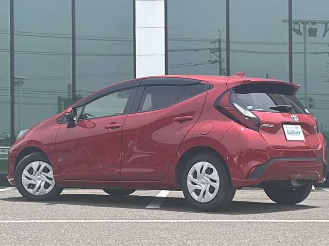 トヨタ アクア G 福岡県 2021(令3)年 8.3万km エモーショナルレッドⅡ 純正ディスプレイオーディオ/バックカメラ/ドライブレコーダー/プリクラッシュセーフティ/クリアランスソナー/レーンキープアシスト/レーダークルーズコントロール/プッシュスタート/スマートキー/LEDヘッドライト/オートライト/革巻きステアリング/ステアリングスイッチ/ETC
