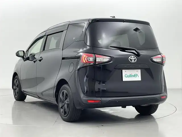 トヨタ シエンタ G セーフティエディションⅡ 熊本県 2021(令3)年 6.8万km ブラックマイカ 社外ナビAVN-LS01/   TV/CD/DVD/Bluetooth/USB/バックモニター/衝突軽減ブレーキ/横滑り防止装置/コーナーセンサー/両側パワースライドドア/アイドリングストップ/オートマチックハイビーム/レーントレーシングアシスト/ステアリングスイッチ/純正15インチアルミホイール/純正フロアマット/プッシュスタート/スマートキー/ＥＴＣ/ＬＥＤライト