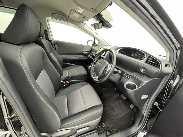 トヨタ シエンタ G セーフティエディションⅡ 熊本県 2021(令3)年 6.8万km ブラックマイカ 社外ナビAVN-LS01/   TV/CD/DVD/Bluetooth/USB/バックモニター/衝突軽減ブレーキ/横滑り防止装置/コーナーセンサー/両側パワースライドドア/アイドリングストップ/オートマチックハイビーム/レーントレーシングアシスト/ステアリングスイッチ/純正15インチアルミホイール/純正フロアマット/プッシュスタート/スマートキー/ＥＴＣ/ＬＥＤライト
