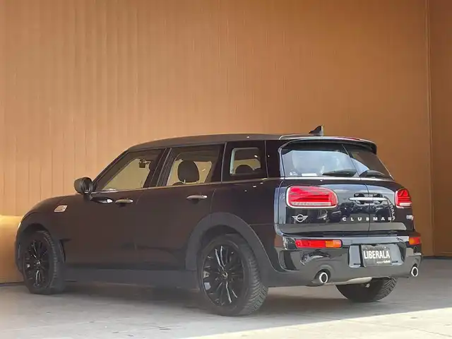 ＭＩＮＩ ＢＭＷ ミニ クラブマン クーパーSD 愛知県 2020(令2)年 5.9万km MINI Yoursエニグマティックブラック 後期　/純正ナビ　/Bluetooth /バックカメラ　/インテリジェントセーフティ/ACC　/衝突軽減B　/ライトパッケージ　/LEDヘッドライト　ミ/ラー一体型ETC　/純正17インチアルミホイール