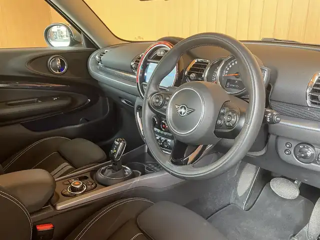 ＭＩＮＩ ＢＭＷ ミニ クラブマン クーパーSD 愛知県 2020(令2)年 5.9万km MINI Yoursエニグマティックブラック 後期　/純正ナビ　/Bluetooth /バックカメラ　/インテリジェントセーフティ/ACC　/衝突軽減B　/ライトパッケージ　/LEDヘッドライト　ミ/ラー一体型ETC　/純正17インチアルミホイール