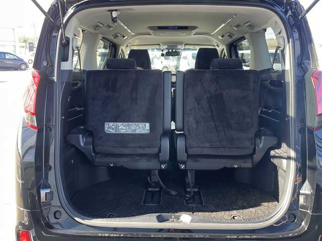 トヨタ アルファードハイブリット SR 道東・釧路十勝 2015(平27)年 9.6万km ブラック ・4WD/・純正9インチメモリナビ/（DVD・CD・フルセグ・Bluetooth・ラジオ・SD）/・バックカメラ/・純正10インチフリップダウンモニター/・JBLサウンドシステム/・衝突軽減ブレーキ/・レーダークルーズコントロール/・パワーバックドア/・前席パワーシート/・両側パワースライドドア/・ハーフレザーシート/・ウッドコンビハンドル/・ステアリングリモコン/・横滑り防止装置/・HIDヘッドライト/・フォグライト/・ウィンカーミラー/・電動格納ミラー/・オットマンシート（助手席/2列目）/・ドライブレコーダー/・ビルトインETC/・ドアバイザー/・純正フロアマット/・スマートキー/・エンジンプッシュスタート/・純正17インチアルミホイール