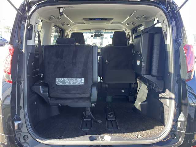 トヨタ アルファードハイブリット SR 道東・釧路十勝 2015(平27)年 9.6万km ブラック ・4WD/・純正9インチメモリナビ/（DVD・CD・フルセグ・Bluetooth・ラジオ・SD）/・バックカメラ/・純正10インチフリップダウンモニター/・JBLサウンドシステム/・衝突軽減ブレーキ/・レーダークルーズコントロール/・パワーバックドア/・前席パワーシート/・両側パワースライドドア/・ハーフレザーシート/・ウッドコンビハンドル/・ステアリングリモコン/・横滑り防止装置/・HIDヘッドライト/・フォグライト/・ウィンカーミラー/・電動格納ミラー/・オットマンシート（助手席/2列目）/・ドライブレコーダー/・ビルトインETC/・ドアバイザー/・純正フロアマット/・スマートキー/・エンジンプッシュスタート/・純正17インチアルミホイール