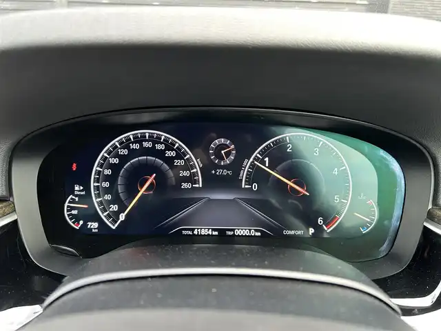 ＢＭＷ ５２３ｄ Mスポーツ 宮崎県 2019(令1)年 4.2万km アルピンホワイトⅢ 純正ナビゲーション/・Bluetooth/・CD DVD/・AM/FM/・USB/・フルセグTV/アダプティブクルーズコントロール/ワイヤレスチャージ/アンビエントライト/ブラインドスポットモニター/革巻きステアリング/・パドルシフト/D/N席パワーシート/パワーバックドア/純正１９インチアルミホイール/全方位カメラ/キーレスエントリー/・スマートキー