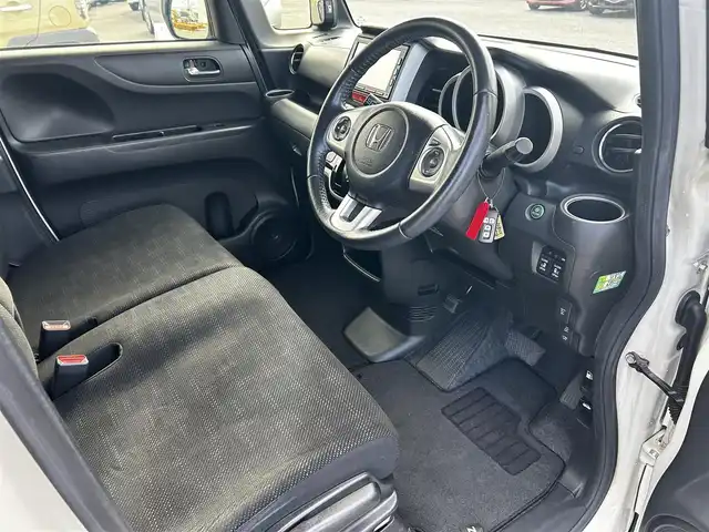 ホンダ Ｎ ＢＯＸ G ターボ SSパッケージ 福島県 2016(平28)年 7.3万km プレミアムホワイトパールⅡ 純正ナビゲーション/型番：VXM-174VFXi/【CD/DVD/SD/BT/TV】/バックカメラ/ビルトインETC/両側電動スライドドア/前席シートヒーター/パドルシフト/クルーズコントロール/シートバックテーブル/リアドアシェード/HIDオートライト/スチールホイール＋スタドッレスセット車載/155/65R14/純正フロアマット