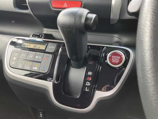 ホンダ Ｎ ＢＯＸ SSパッケージ 鳥取県 2015(平27)年 5.4万km プレミアムホワイトパール 4・W・D/ワンオーナー/社外ナビ/フルセグ/DVD/CD/BT/前席シートヒーター/両側パワースライドドア/衝突被害軽減システム/純正14インチアルミホイール/プッシュエンジンスタート/アイドリングストップ/純正フロアマット/ドアバイザー/スマートキー×２