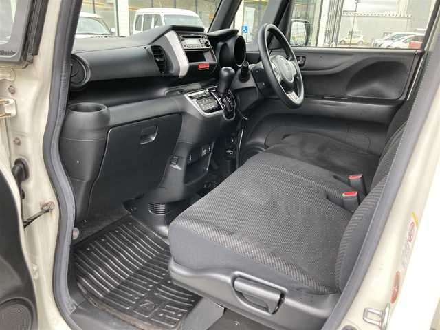 ホンダ Ｎ ＢＯＸ SSパッケージ 鳥取県 2015(平27)年 5.4万km プレミアムホワイトパール 4・W・D/ワンオーナー/社外ナビ/フルセグ/DVD/CD/BT/前席シートヒーター/両側パワースライドドア/衝突被害軽減システム/純正14インチアルミホイール/プッシュエンジンスタート/アイドリングストップ/純正フロアマット/ドアバイザー/スマートキー×２