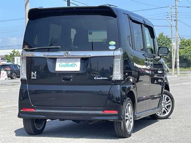 ホンダ Ｎ ＢＯＸ カスタム G Lパッケージ 道央・札幌 2017(平29)年 8.5万km クリスタルブラックパール ４WD/ワンオーナー/純正ディーラーOPナビ/CD/DVD/BT/フルセグ/横滑り防止装置/バックカメラ/ビルトインETC/ECONモード/アイドリングストップ/両側パワースライドドア/前席シートヒーター/ステアリングリモコン/プッシュスタート/スマートキー/HIDヘッドライト/オートライト/フォグランプ/電動格納ミラー/ウィンカーミラー/純正フロアマット/ドアバイザー/スペアキー
