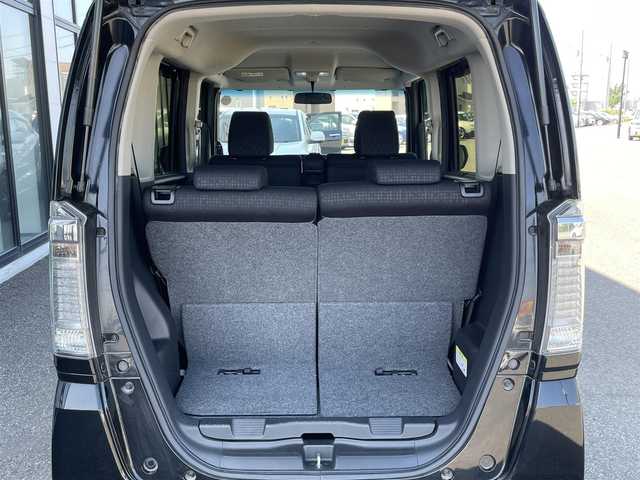 ホンダ Ｎ ＢＯＸ カスタム G Lパッケージ 道央・札幌 2017(平29)年 8.5万km クリスタルブラックパール ４WD/ワンオーナー/純正ディーラーOPナビ/CD/DVD/BT/フルセグ/横滑り防止装置/バックカメラ/ビルトインETC/ECONモード/アイドリングストップ/両側パワースライドドア/前席シートヒーター/ステアリングリモコン/プッシュスタート/スマートキー/HIDヘッドライト/オートライト/フォグランプ/電動格納ミラー/ウィンカーミラー/純正フロアマット/ドアバイザー/スペアキー