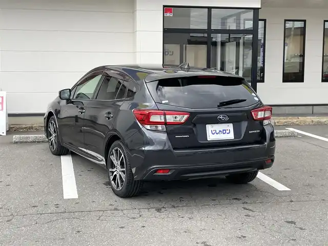 スバル インプレッサ スポーツ 2．0i－L アイサイト 青森県 2017(平29)年 9万km ダークグレーメタリック (株)IDOMが運営する【じしゃロン青森店】の自社ローン専用車両になりますこちらは現金、またはオートローンご利用時の価格です。自社ローンご希望の方は別途その旨お申付け下さい。/４WD/純正８インチSDナビ/　AM/FM/CD/DVD/Bluetooth/フルセグTV/バックカメラ/ビルトインETC/ドライブレコーダー/レーダークルーズコントロール/衝突被害軽減ブレーキ/レーンキープアシスト/横滑り防止装置/アイドリングストップ/オートライト/LEDヘッドライト/フォグランプ/スマートキー/プッシュスタート/電動格納ミラー/純正17インチAW/純正フロアマット/スペアキー