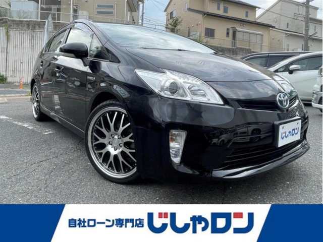 トヨタ プリウス L 福岡県 2014(平26)年 9.7万km ブラック (株)IDOMが運営する【じしゃロン八幡西店】の自社ローン専用車両になります。こちらは現金またはオートローンご利用時の価格です。自社ローンご希望の方は別途その旨お申付けください。/純正SDナビ【NSLN-W62】/(Bluetooth/CD/iPod/HDMI/USB/フルセグTV)/バックカメラ/ETC/社外19インチアルミホイール/エンジンプッシュスタート/ステアリングリモコン/LEDヘッドライト/フォグランプ/オートライト/ヘッドライトレベライザー/スマートキー