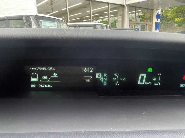 トヨタ プリウス L 福岡県 2014(平26)年 9.7万km ブラック (株)IDOMが運営する【じしゃロン八幡西店】の自社ローン専用車両になります。こちらは現金またはオートローンご利用時の価格です。自社ローンご希望の方は別途その旨お申付けください。/純正SDナビ【NSLN-W62】/(Bluetooth/CD/iPod/HDMI/USB/フルセグTV)/バックカメラ/ETC/社外19インチアルミホイール/エンジンプッシュスタート/ステアリングリモコン/LEDヘッドライト/フォグランプ/オートライト/ヘッドライトレベライザー/スマートキー