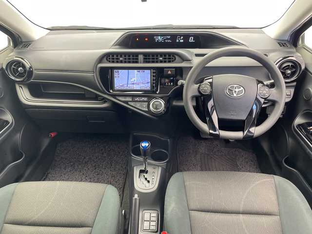 トヨタ アクア S スタイルブラック 千葉県 2016(平28)年 4.4万km ダークブルーマイカ トヨタセーフティーセンス/衝突軽減ブレーキ/レーンキープアシスト/純正7インチナビ（NSCP-W64）/　（Bluetooth/CD/DVD/TV）/バックカメラ/社外ETC/前後ドライブレコーダー(TZ-D205W)/純正フロアマット/オートハイビーム/フォグライト/電動格納ミラー