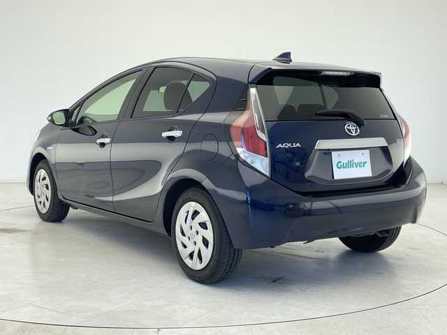 トヨタ アクア S スタイルブラック 千葉県 2016(平28)年 4.4万km ダークブルーマイカ トヨタセーフティーセンス/衝突軽減ブレーキ/レーンキープアシスト/純正7インチナビ（NSCP-W64）/　（Bluetooth/CD/DVD/TV）/バックカメラ/社外ETC/前後ドライブレコーダー(TZ-D205W)/純正フロアマット/オートハイビーム/フォグライト/電動格納ミラー