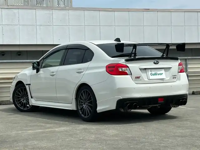 スバル ＷＲＸ Ｓ４ STIスポーツアイサイト 静岡県 2019(令1)年 4.6万km クリスタルホワイトP 後期Ｅ型/アイサイト/ＲＥＣＡＲＯシート/サンルーフ/アイサイト/ダイヤトーンサウンドナビ/ダイヤトーンスピーカー＆サブウーファー/ＦＳＢカメラ(フロント・サイド・バック)/柿本改マフラー/ＳＴＩ純正カーボントランクスポイラー/LEDヘッドライト/純正フロアマット/前席パワーシート/ハーフレザー/シートヒーター/ドラレコ/SRVD/ハイビームアシスト/追従クルーズ/純正１８ＡＷ