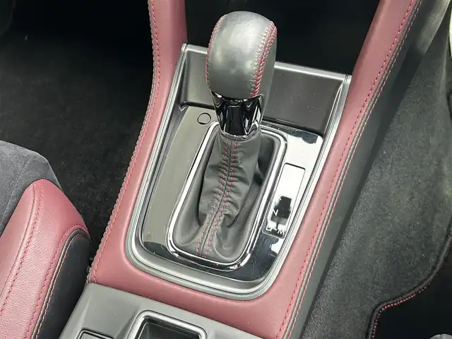 スバル ＷＲＸ Ｓ４ STIスポーツアイサイト 静岡県 2019(令1)年 4.6万km クリスタルホワイトP 後期Ｅ型/アイサイト/ＲＥＣＡＲＯシート/サンルーフ/アイサイト/ダイヤトーンサウンドナビ/ダイヤトーンスピーカー＆サブウーファー/ＦＳＢカメラ(フロント・サイド・バック)/柿本改マフラー/ＳＴＩ純正カーボントランクスポイラー/LEDヘッドライト/純正フロアマット/前席パワーシート/ハーフレザー/シートヒーター/ドラレコ/SRVD/ハイビームアシスト/追従クルーズ/純正１８ＡＷ