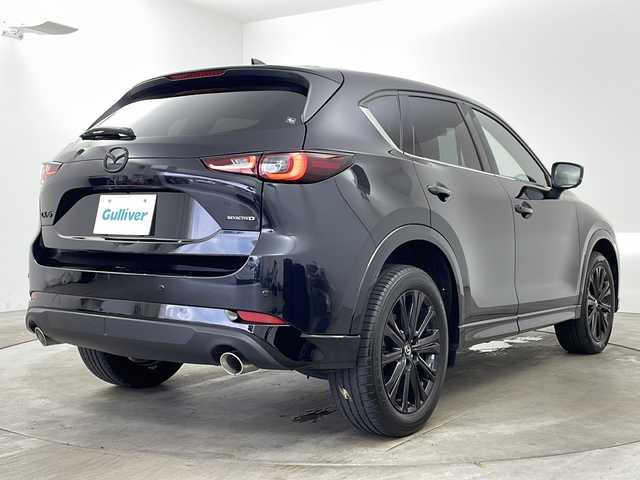 マツダ ＣＸ－５ XD スポーツアピアランス 兵庫県 2022(令4)年 4万km ジェットブラックマイカ ・10.25インチセンターディスプレイ/BT/USB/AppleCarPlay/AndroidAuto/・地上デジタルＴＶチューナー（フルセグ）/・BOSEサウンドシステム/・電動スライドガラスサンルーフ（チルトアップ機構付）/・ETC/・アダプティブLEDヘッドライト/・スマートブレーキサポート/・誤発進抑制制御/・スマートシティブレーキサポート/・マツダレーダークルーズコントロール/・クルージング＆トラフィック・サポート/・レーンキープアシストシステム/・車線逸脱警報システム/・３６０°ビューモニター/・ドライバーアテンションアラート/・交通標識認識システム/・リアクロストラフィックアラート/・ブラインドスポットモニタリング/・置くだけ充電/・レザーシート/・前席パワーシート/・前席シートヒーター/・ステアリングヒーター/・パドルシフト/・ヘッドアップディスプレイ/・純正19インチアルミホイール/・アドバンストキーレスエントリーシステム