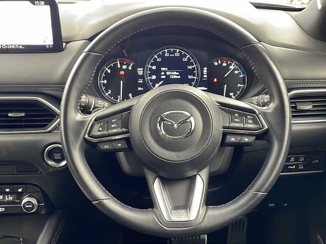 マツダ ＣＸ－５ XD スポーツアピアランス 兵庫県 2022(令4)年 4万km ジェットブラックマイカ ・10.25インチセンターディスプレイ/BT/USB/AppleCarPlay/AndroidAuto/・地上デジタルＴＶチューナー（フルセグ）/・BOSEサウンドシステム/・電動スライドガラスサンルーフ（チルトアップ機構付）/・ETC/・アダプティブLEDヘッドライト/・スマートブレーキサポート/・誤発進抑制制御/・スマートシティブレーキサポート/・マツダレーダークルーズコントロール/・クルージング＆トラフィック・サポート/・レーンキープアシストシステム/・車線逸脱警報システム/・３６０°ビューモニター/・ドライバーアテンションアラート/・交通標識認識システム/・リアクロストラフィックアラート/・ブラインドスポットモニタリング/・置くだけ充電/・レザーシート/・前席パワーシート/・前席シートヒーター/・ステアリングヒーター/・パドルシフト/・ヘッドアップディスプレイ/・純正19インチアルミホイール/・アドバンストキーレスエントリーシステム