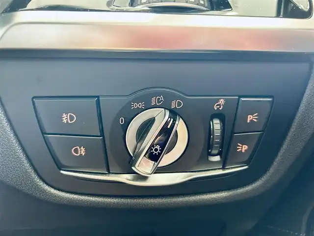 ＢＭＷ Ｘ３ xDrive20d Mスポーツ 大阪府 2020(令2)年 2.6万km サファイアブラックP ワンオーナー/黒革シート/純正メモリーナビ・地デジTV/360°カメラ/ミラーETC/純正USB/BT/ミラーリング/インテリジェントセーフティ/レーダークルーズコントロール/衝突軽減ブレーキ/LKA/BSM/コーナーセンサー/純正19インチAW(タイヤ24年製)/LEDライト/LEDフォグ/パワーバックドア/ルーフレール/前席パワーシート/シートヒーター/ワイヤレス充電/HUD/プッシュスタート/スマートキー×2/パドルシフト/アイドリングストップ