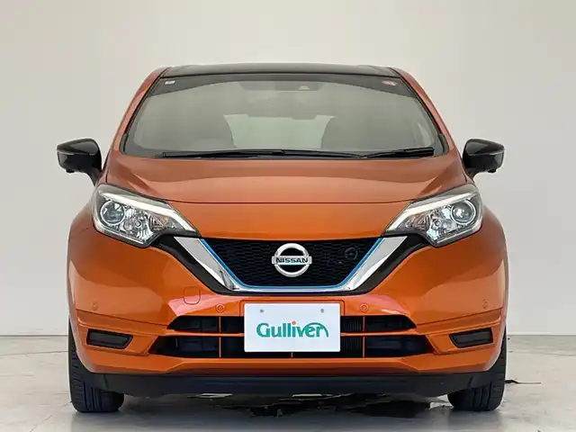 日産 ノート e－パワー X Bアロー 愛知県 2018(平30)年 1.9万km プレミアムコロナオレンジ/スーパーブラック 2トーン ナビ/フルセグTV/CD/DVD再生/Bluetooth接続/アラウンドビューモニター/バックモニター/エマージェンシーブレーキ/レーダークルーズコントロール/ステアリングスイッチ/コーナーセンサー/純正15インチアルミホイール/純正LEDヘッドライト/インテリジェントルームミラー/スマートキー/プッシュスタート/オートライト