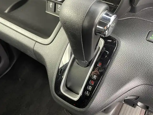 ホンダ Ｎ ＢＯＸ カスタム G L ホンダセンシング 富山県 2018(平30)年 3.7万km プレミアムホワイトパールⅡ 純正メモリナビ  VXM-185VFi/フルセグTV/CD/DVD/Bluetooth/バックカメラ/ETC/スマートキー/プッシュスタート/片側パワースライドドア/LEDオートライト/純正フロアマット/ドアバイザー/衝突被害軽減ブレーキ/レーンキープアシスト/コーナーセンサー