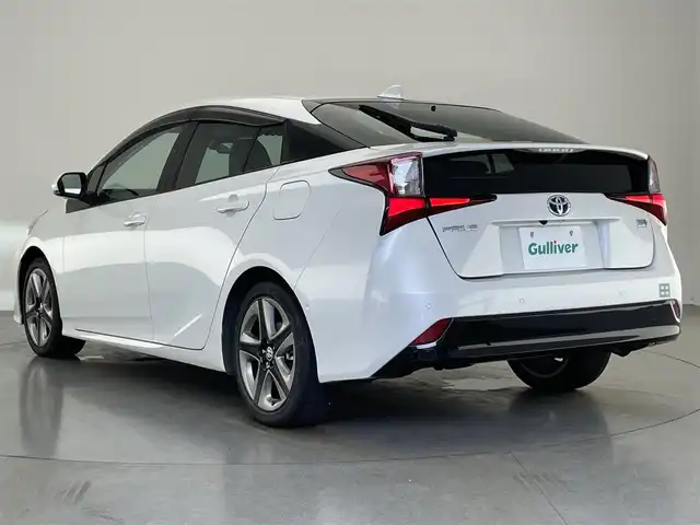 トヨタ プリウス A ツーリングセレクション 愛知県 2020(令2)年 5.1万km プラチナホワイトパールマイカ アドバンストパーク/純正ナビ/トヨタセーフティセンス/アラウンドビューモニター/ヘッドアップディスプレイ/ブラインドスポットモニター/パーキングアシスト/AC100V電源/パワーシート/LEDオートライト/フォグランプ/レーダークルーズコントロール/シートヒーター/純正アルミホイール/ETC/ドライブレコーダー/フルセグTV/DVD/衝突被害軽減ブレーキ/純正フロアマット/コーナーセンサー/禁煙車