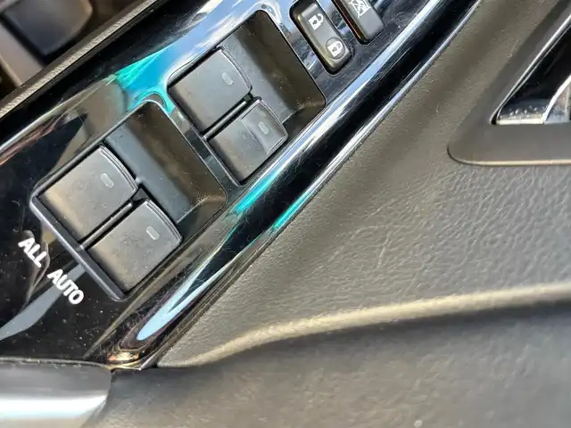 トヨタ アルファード 240S タイプゴールド 福岡県 2012(平24)年 6.5万km 黒 ALPINE10.2型フリップダウンモニター/ALPINE9型ナビ（BT/フルセグ/DISC)/Bカメラ/両側パワースライドドア/電動リアゲート/クルーズコントロール/LEDヘッドライト/オートライト/ハーフレザーシート/純正18インチAW/ステアリングスイッチ/ドライブレコーダー/横滑り防止装置/コーナーセンサー/盗難防止装置/スマートキー/ETC