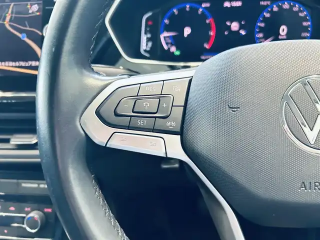 フォルクスワーゲン Ｔ－クロス TSI 1stプラス 大阪府 2021(令3)年 3.7万km 白 ワンオーナー/純正ナビ/TV/バックカメラ/applecarplay/ACC/ブラインドスポット/クリアランスソナー/パドルシフト/ハーフ革/ルーフレール/ワイヤレス充電/ETC/純正18インチAW/LEDヘッドライト