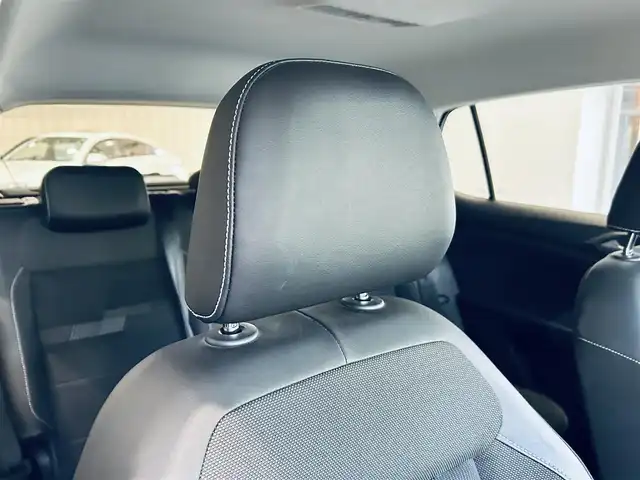 フォルクスワーゲン Ｔ－クロス TSI 1stプラス 大阪府 2021(令3)年 3.7万km 白 ワンオーナー/純正ナビ/TV/バックカメラ/applecarplay/ACC/ブラインドスポット/クリアランスソナー/パドルシフト/ハーフ革/ルーフレール/ワイヤレス充電/ETC/純正18インチAW/LEDヘッドライト